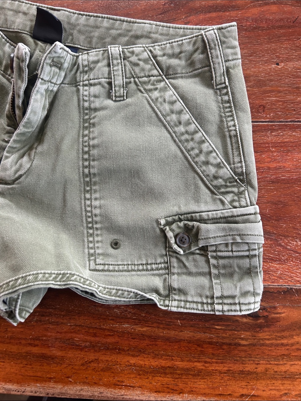 GAP Women's Olive Green Cargo Shorts